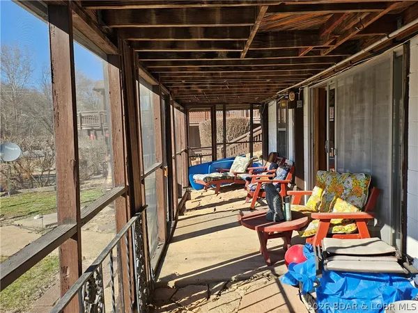 $280,000 | 33 Zebco Court, Edwards, MO 65326