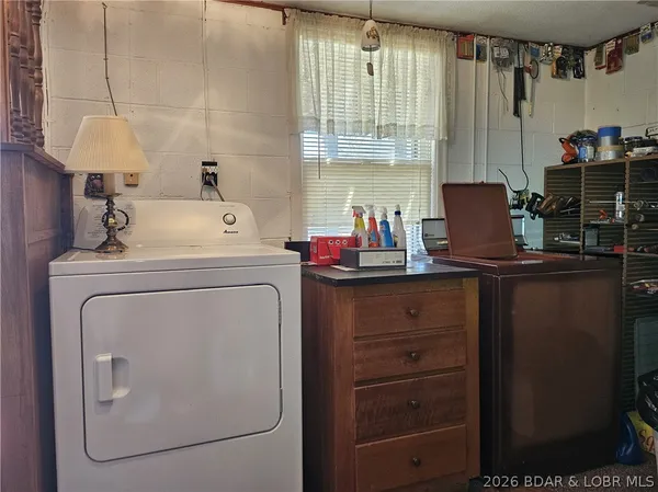 $280,000 | 33 Zebco Court, Edwards, MO 65326
