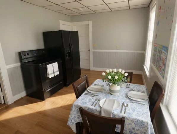 $1,800 | 60 West Broadway, Unit 1, Gardner, MA 01440