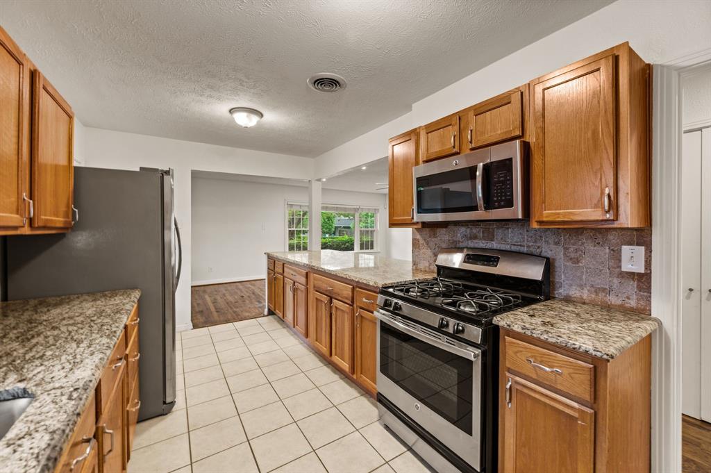 6644 Fisher Road Dallas, TX 75214 - Photo 10 of 21