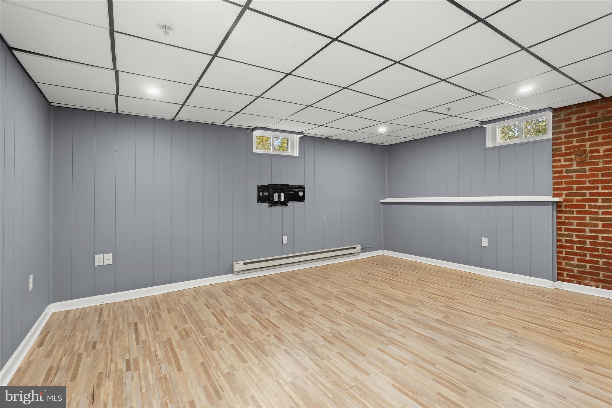 616 Dover Road Pasadena, MD 21122 - Photo 19 of 41 Family Room