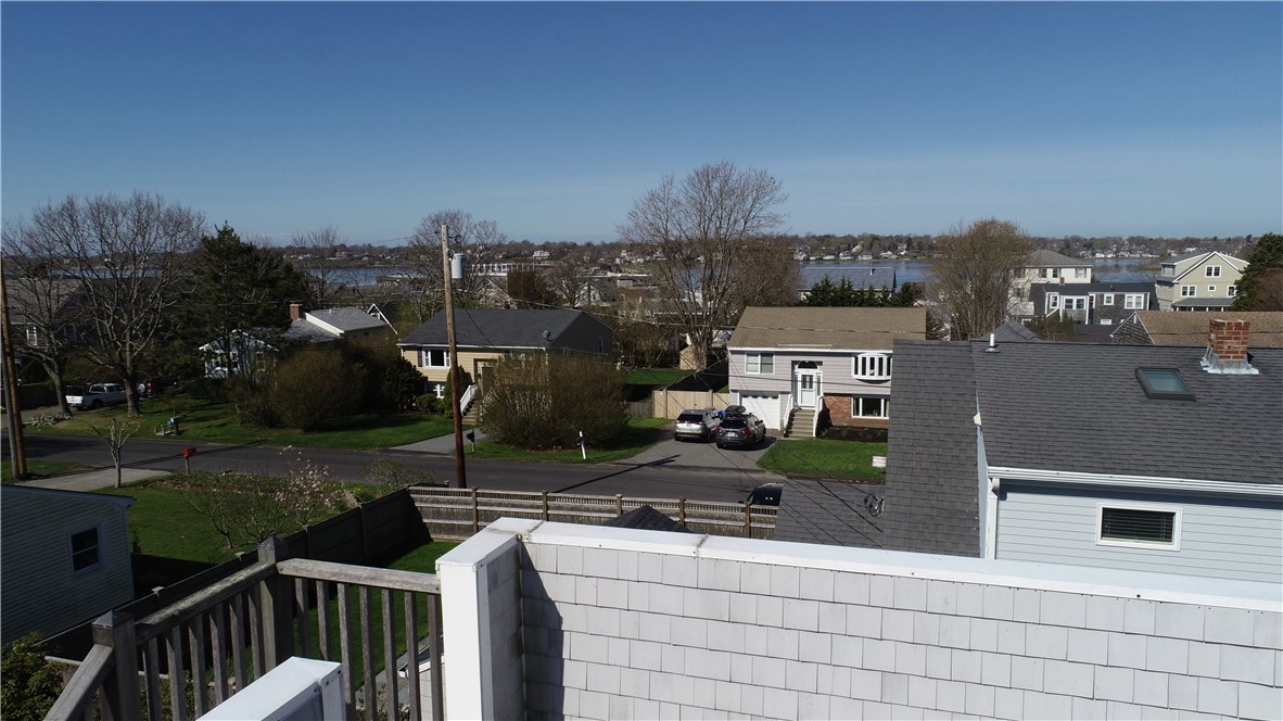 110 Orchard Avenue Middletown, RI 02842 - Photo 13 of 45