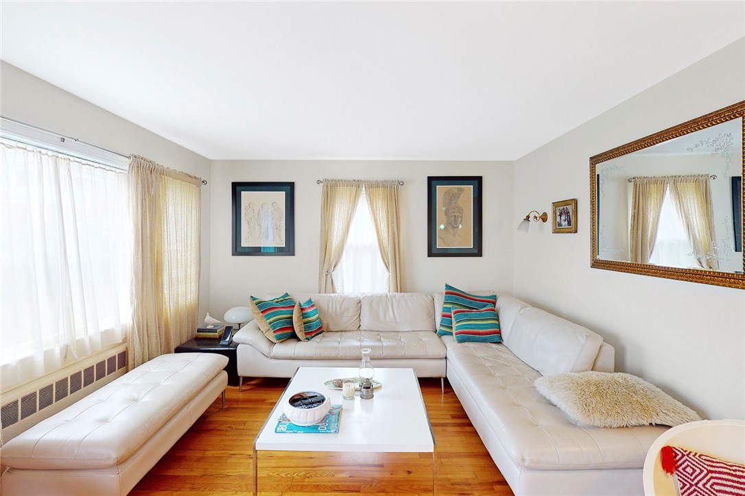 110 Orchard Avenue Middletown, RI 02842 - Photo 15 of 45