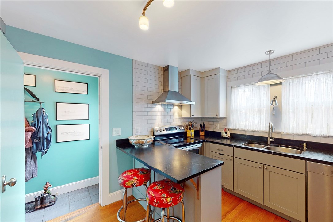 110 Orchard Avenue Middletown, RI 02842 - Photo 22 of 45 Updated kitchen and mud room