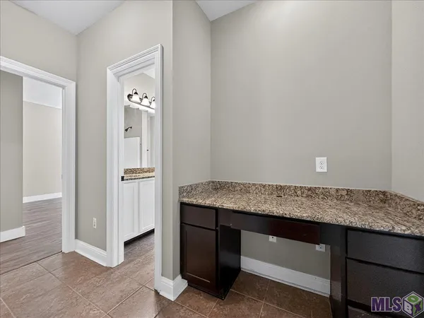 $299,900 | 39320 St Charles Avenue, Gonzales, LA 70737