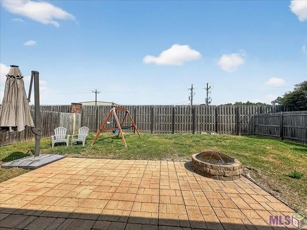 $299,900 | 39320 St Charles Avenue, Gonzales, LA 70737