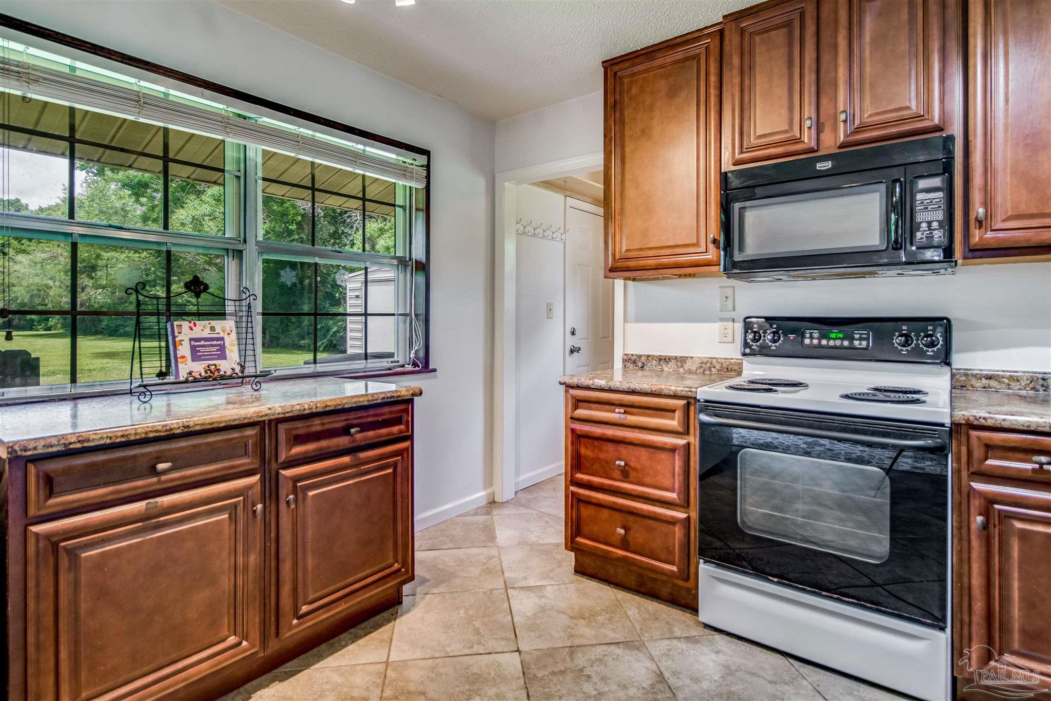 9535 Tower Ridge Road Pensacola, FL 32526 - Photo 12 of 50 Gallery Image 12