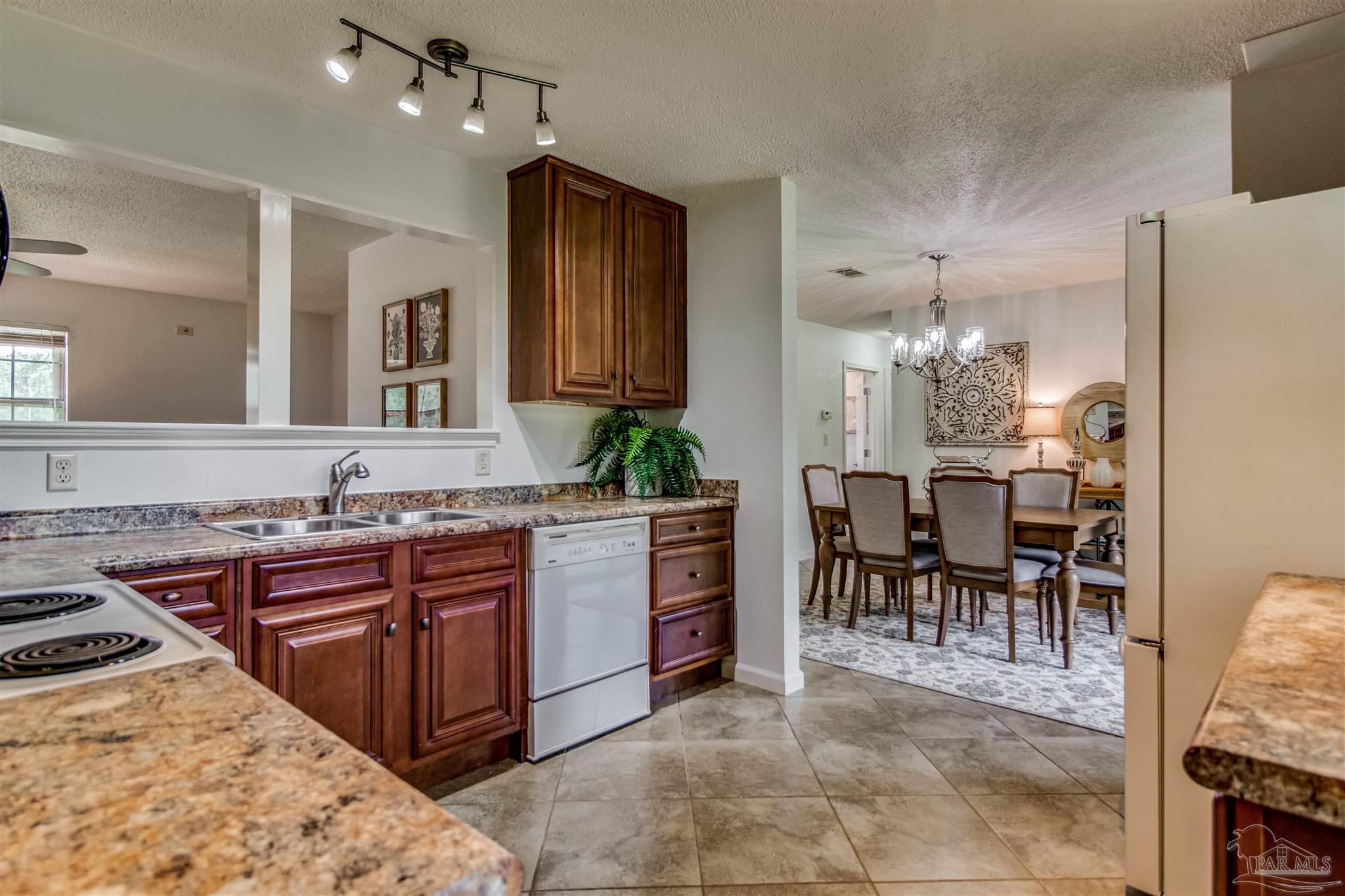 9535 Tower Ridge Road Pensacola, FL 32526 - Photo 14 of 50 Gallery Image 14
