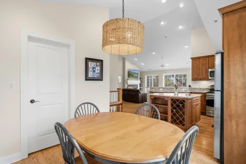$425,000 | 935 Scotland Drive, Unit 963, Geneva, WI 53147