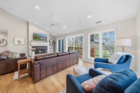 $425,000 | 935 Scotland Drive, Unit 963, Geneva, WI 53147