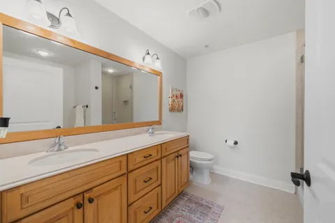 $425,000 | 935 Scotland Drive, Unit 963, Geneva, WI 53147