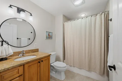 $425,000 | 935 Scotland Drive, Unit 963, Geneva, WI 53147