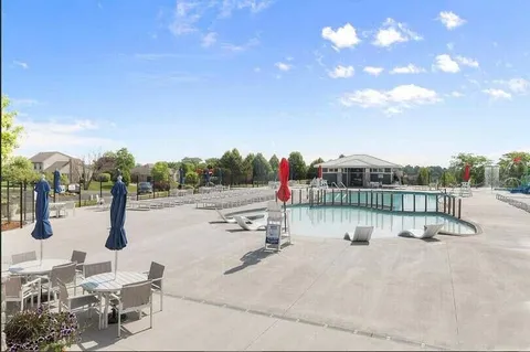 $425,000 | 935 Scotland Drive, Unit 963, Geneva, WI 53147