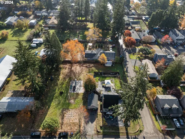 $929,900 | 7010 Southeast Lamphier Street, Milwaukie, OR 97222