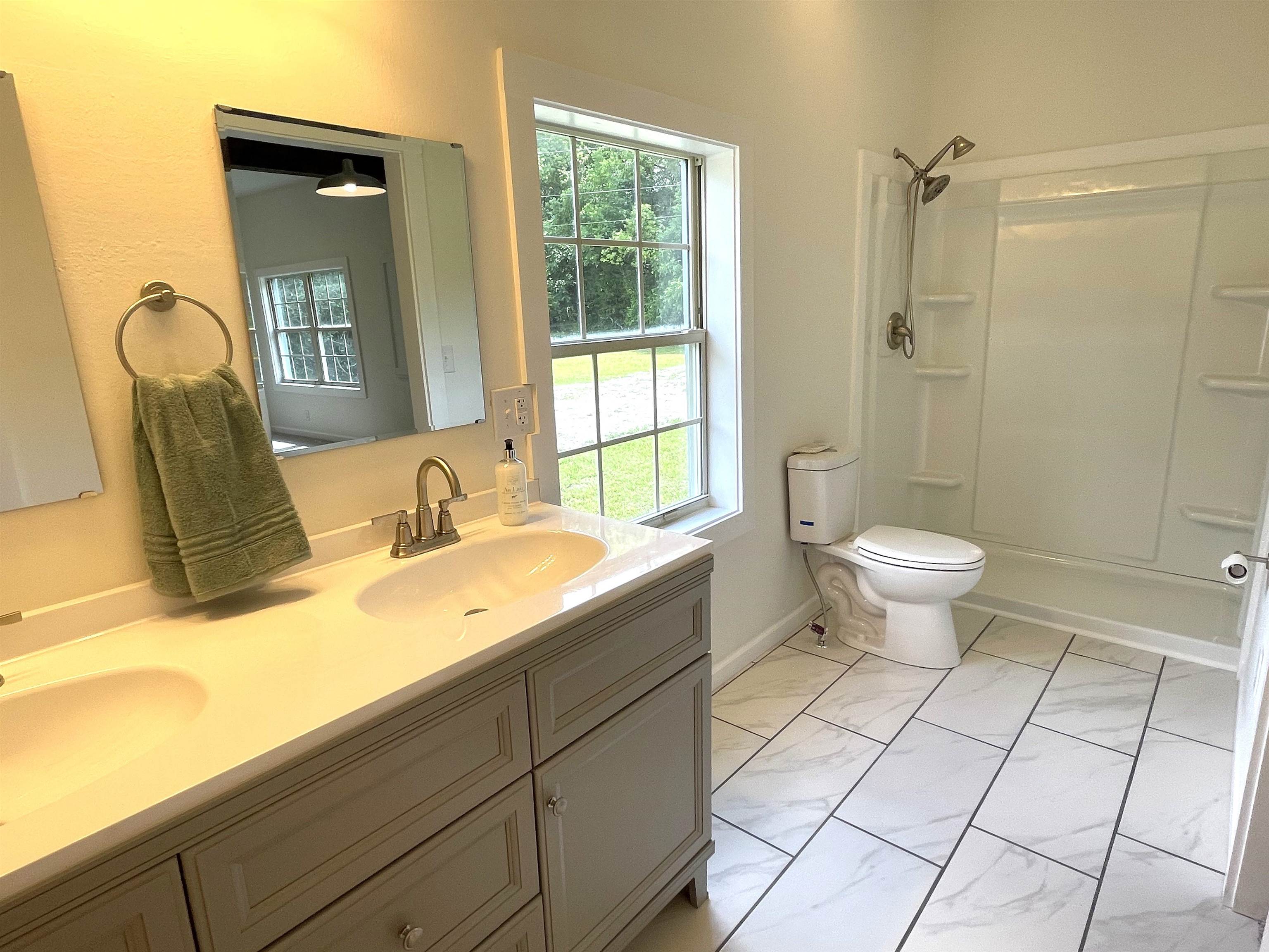 9481 Road To The Lake Road Tallahassee, FL 32317 - Photo 2 of 36