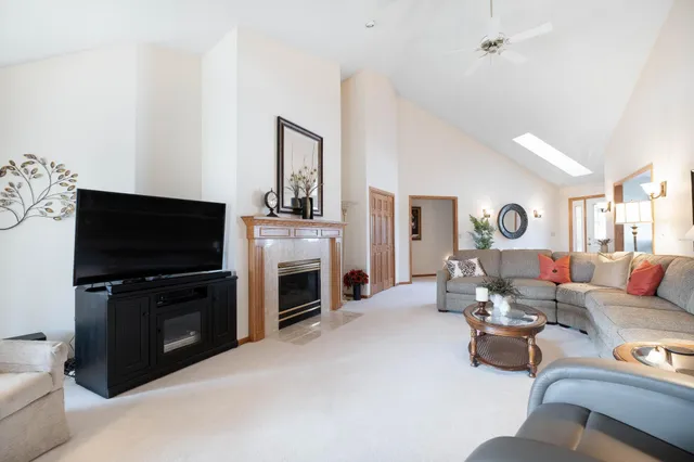 $600,000 | 109 Teton Court, Mankato, MN 56001