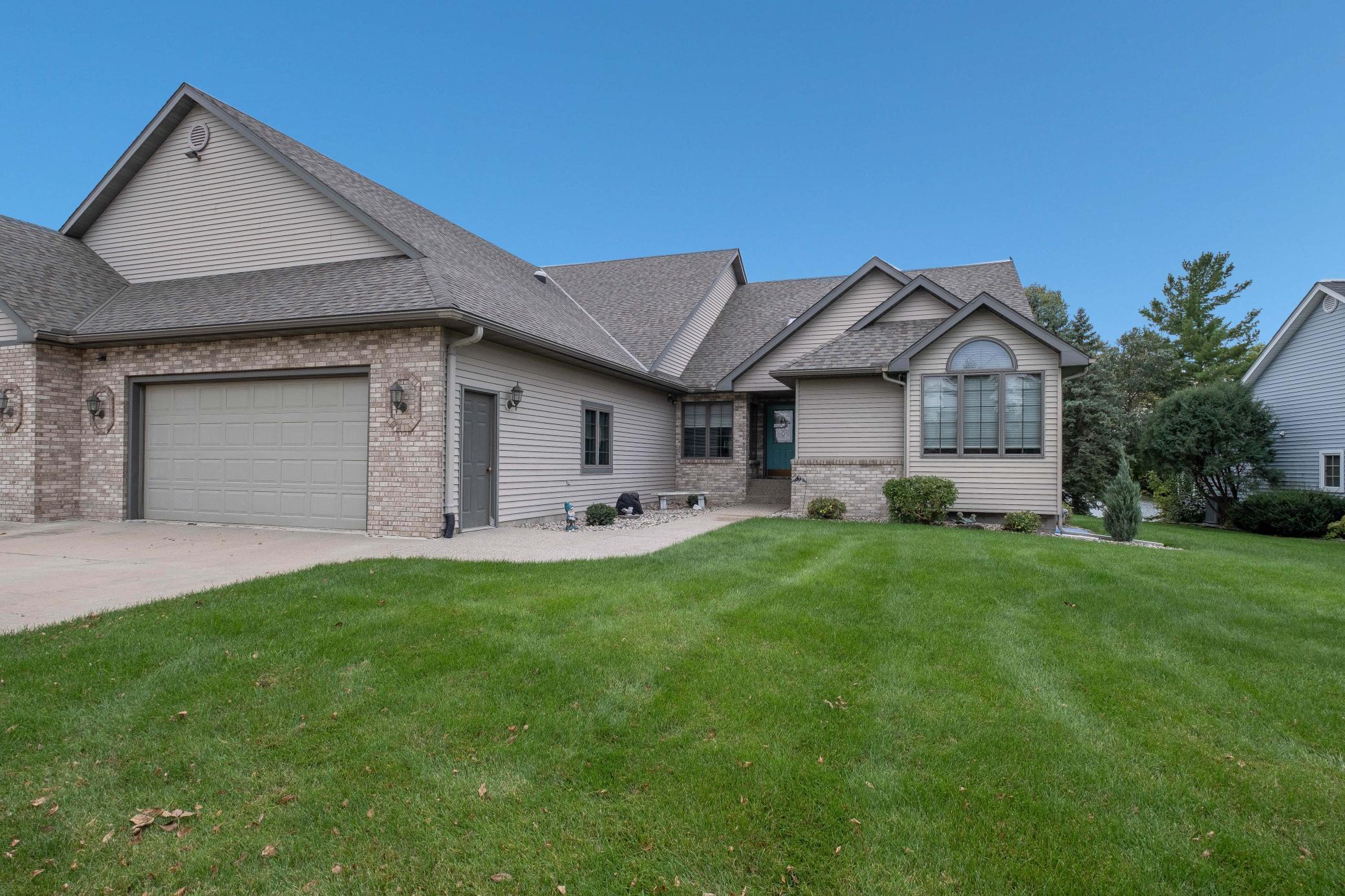 109 Teton Court Mankato, MN 56001 - Photo 2 of 68
