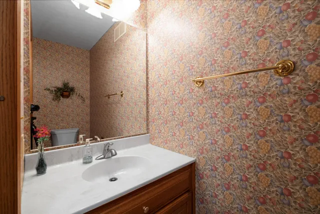 $600,000 | 109 Teton Court, Mankato, MN 56001