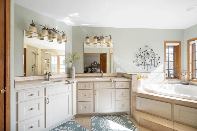 $600,000 | 109 Teton Court, Mankato, MN 56001