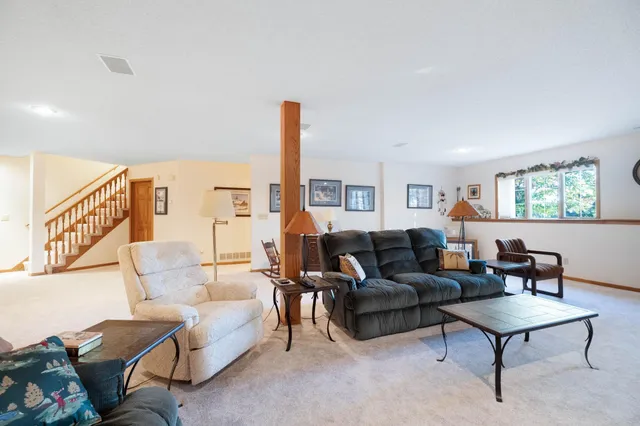 $600,000 | 109 Teton Court, Mankato, MN 56001