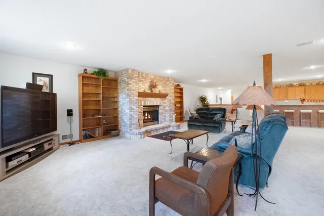 $600,000 | 109 Teton Court, Mankato, MN 56001