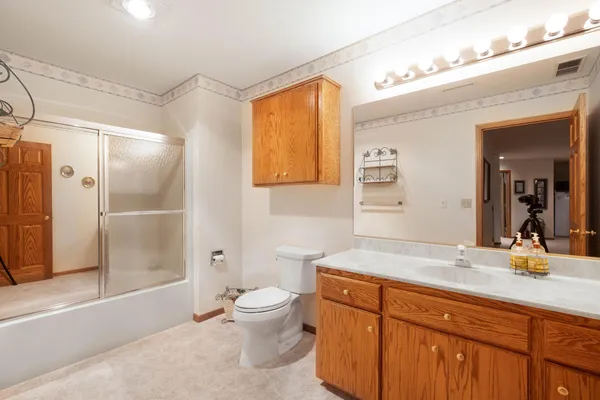 $575,000 | 109 Teton Court, Mankato, MN 56001