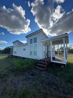 $540,000 | 1469 County Road 451, Coupland, TX 78615