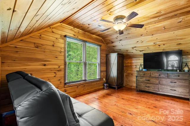 $1,175,000 | 110 Mountain Crest Drive South, Marion, NC 28752