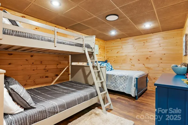 $1,175,000 | 110 Mountain Crest Drive South, Marion, NC 28752