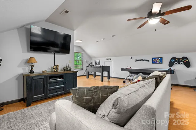 $1,175,000 | 110 Mountain Crest Drive South, Marion, NC 28752