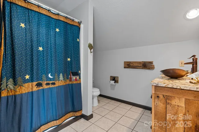 $1,175,000 | 110 Mountain Crest Drive South, Marion, NC 28752