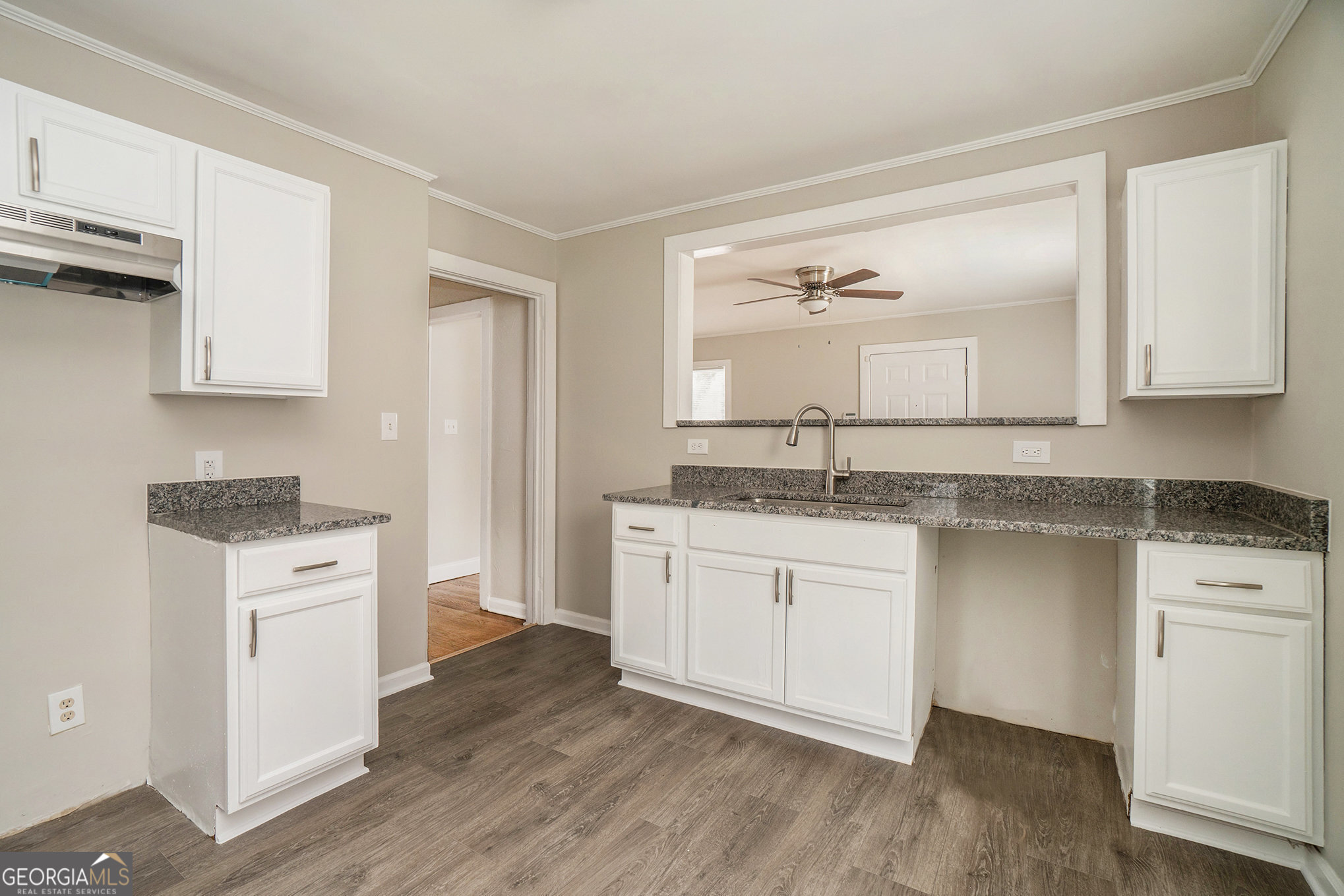 973 Lawton Street Southwest Atlanta, GA 30310 - Photo 11 of 25