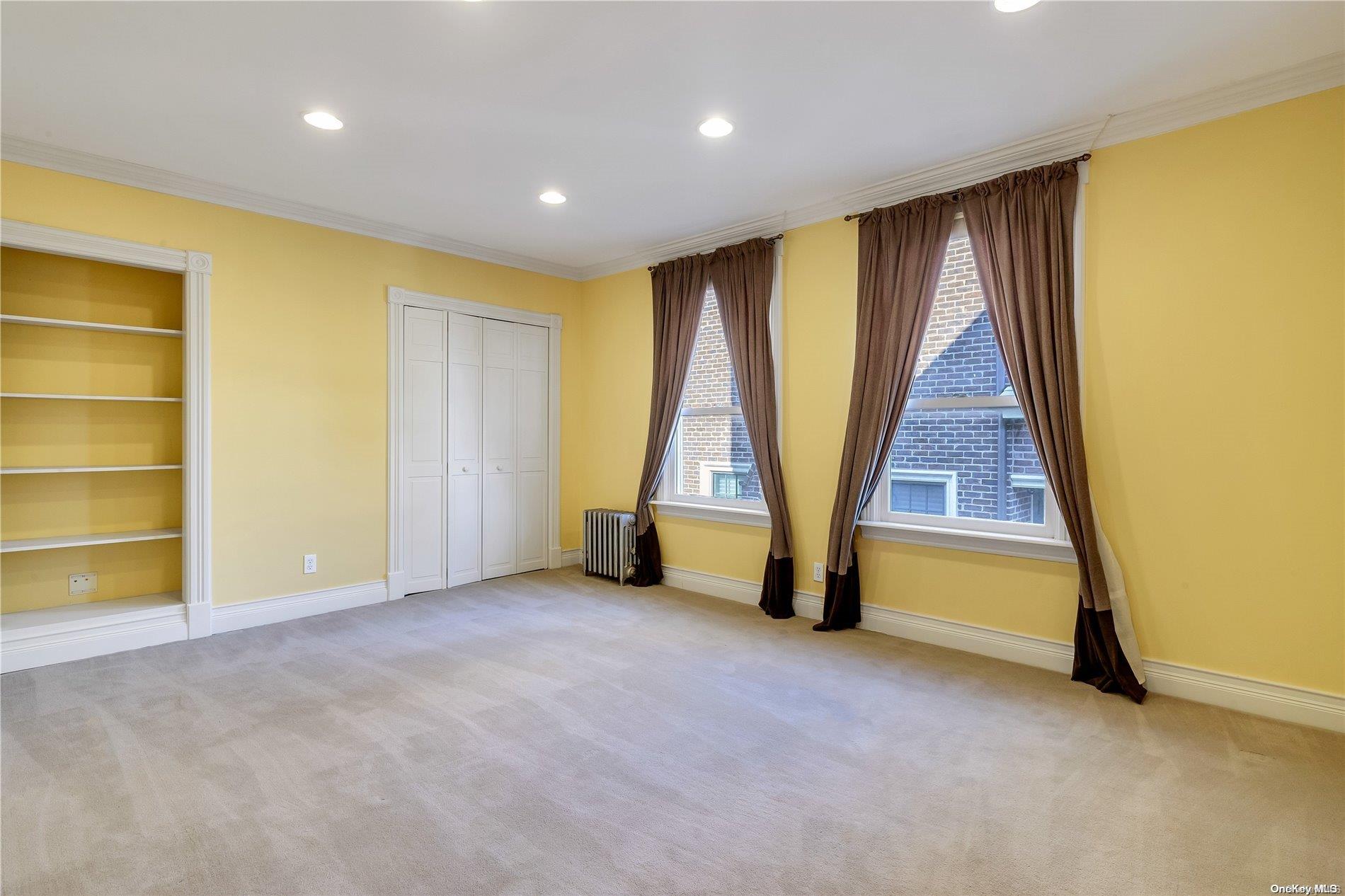 34 Boulevard Queens, NY 11357 - Photo 22 of 30