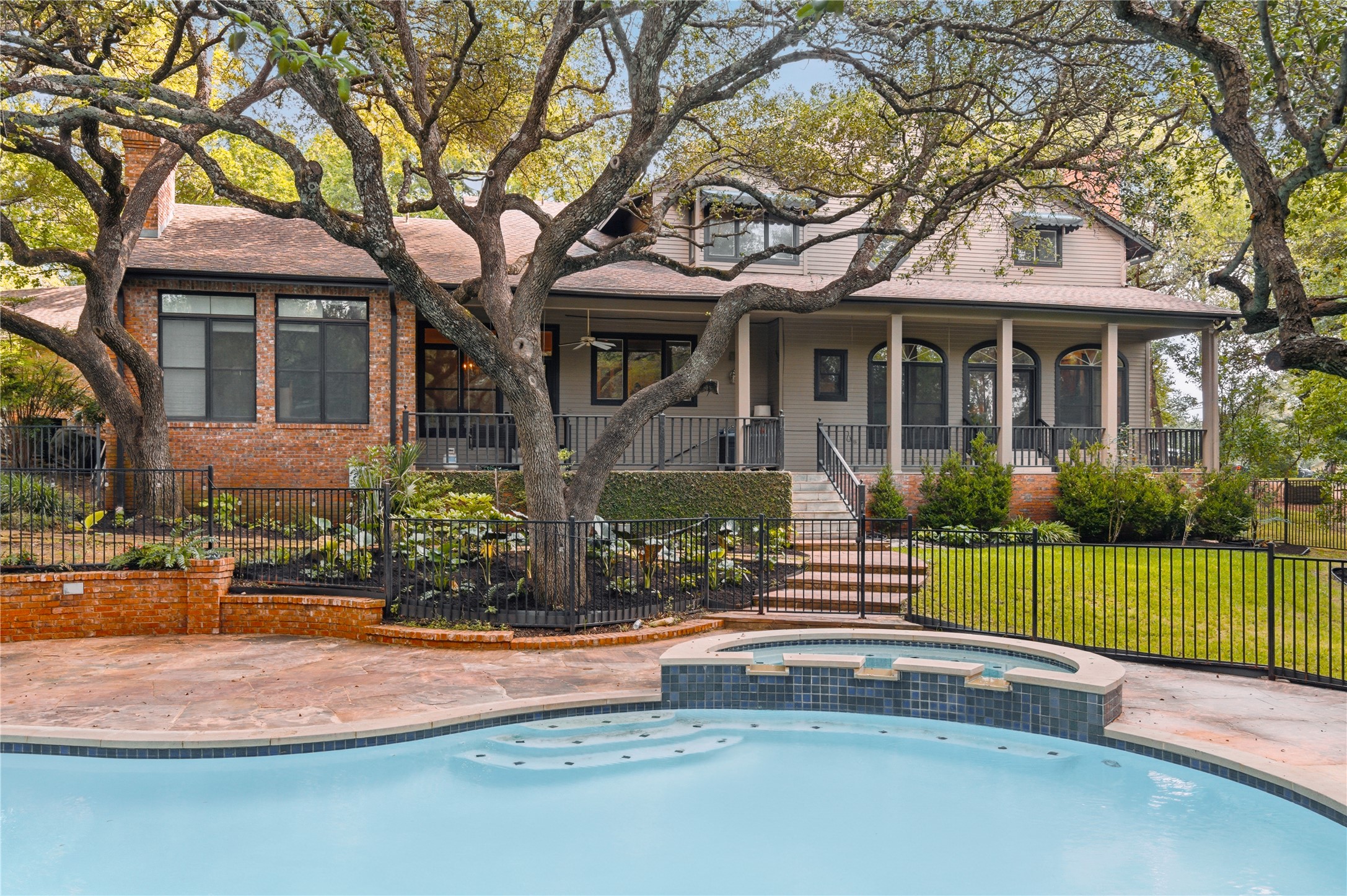 4209 Dunning Lane Austin, TX 78746 - Photo 36 of 40