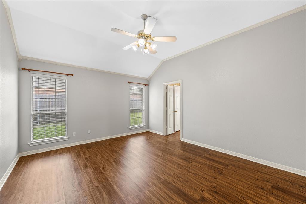 1041 Cheyenne Trail Hewitt, TX 76643 - Photo 13 of 37