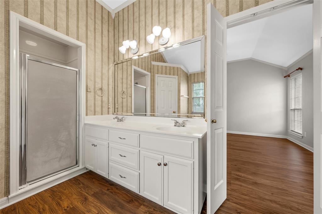 1041 Cheyenne Trail Hewitt, TX 76643 - Photo 15 of 37