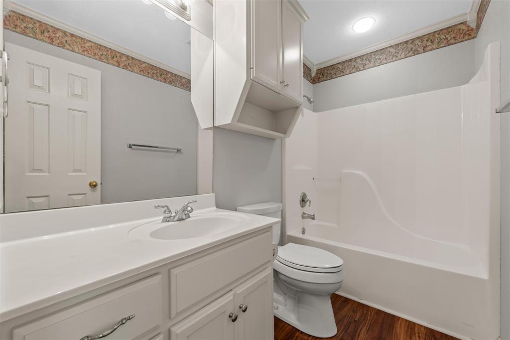 1041 Cheyenne Trail Hewitt, TX 76643 - Photo 19 of 37