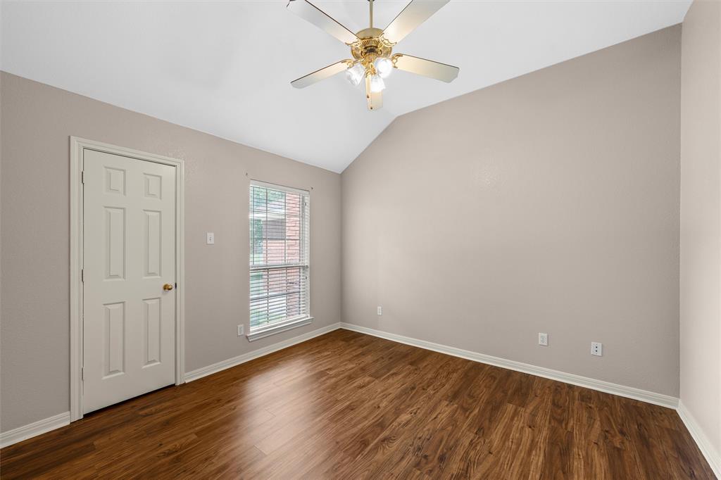 1041 Cheyenne Trail Hewitt, TX 76643 - Photo 20 of 37