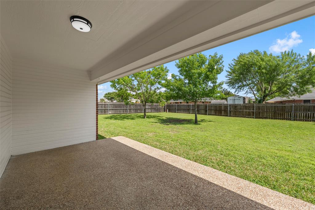 1041 Cheyenne Trail Hewitt, TX 76643 - Photo 23 of 37