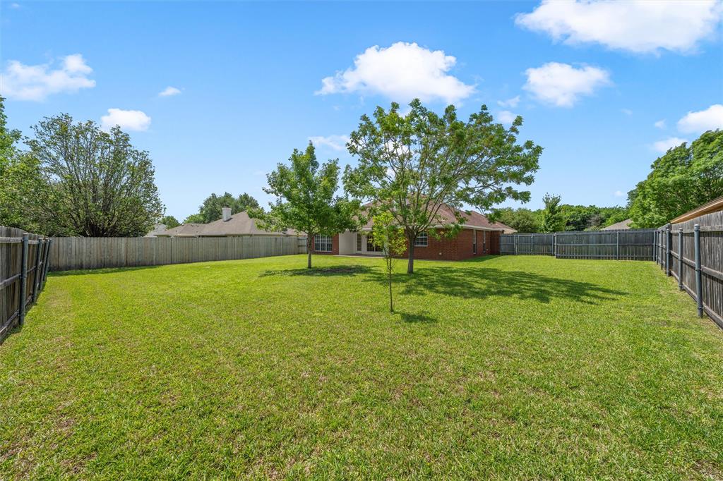 1041 Cheyenne Trail Hewitt, TX 76643 - Photo 28 of 37