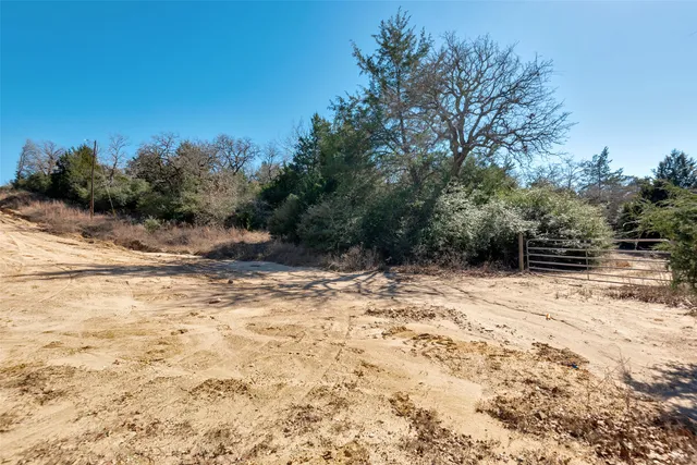 $380,000 | 18 East Trail, Normangee, TX 77871
