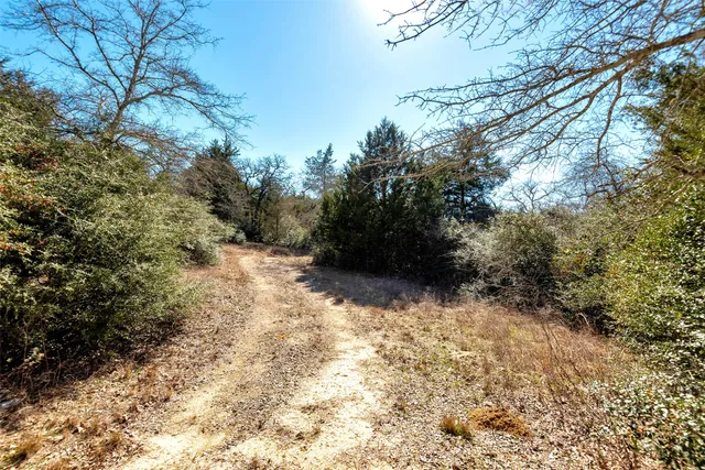 $380,000 | 18 East Trail, Normangee, TX 77871