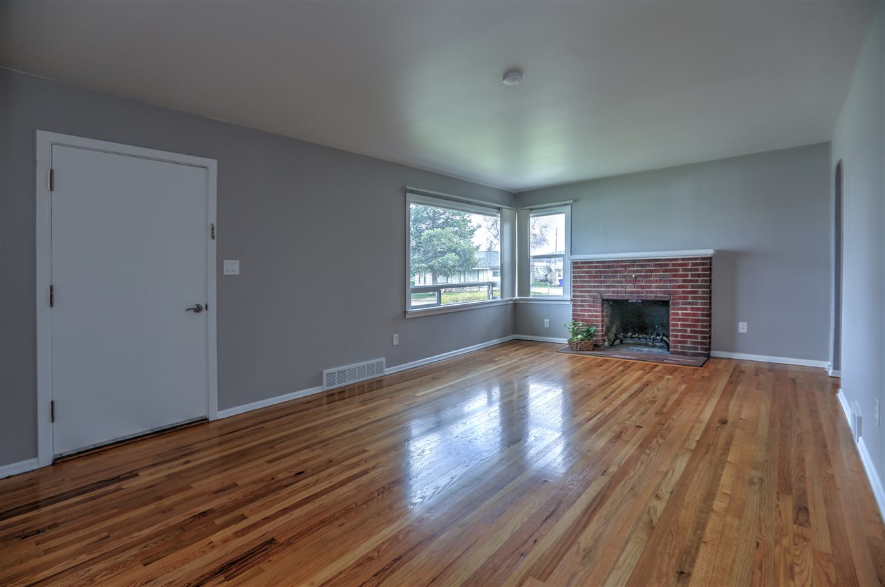 1301 North Bowman Road Spokane Valley, WA 99212 - Photo 3 of 20 Gallery Image 3