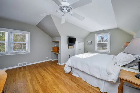 $938,000 | 541 Park Row, Glen Ellyn, IL 60137