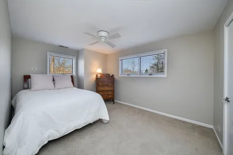 $938,000 | 541 Park Row, Glen Ellyn, IL 60137