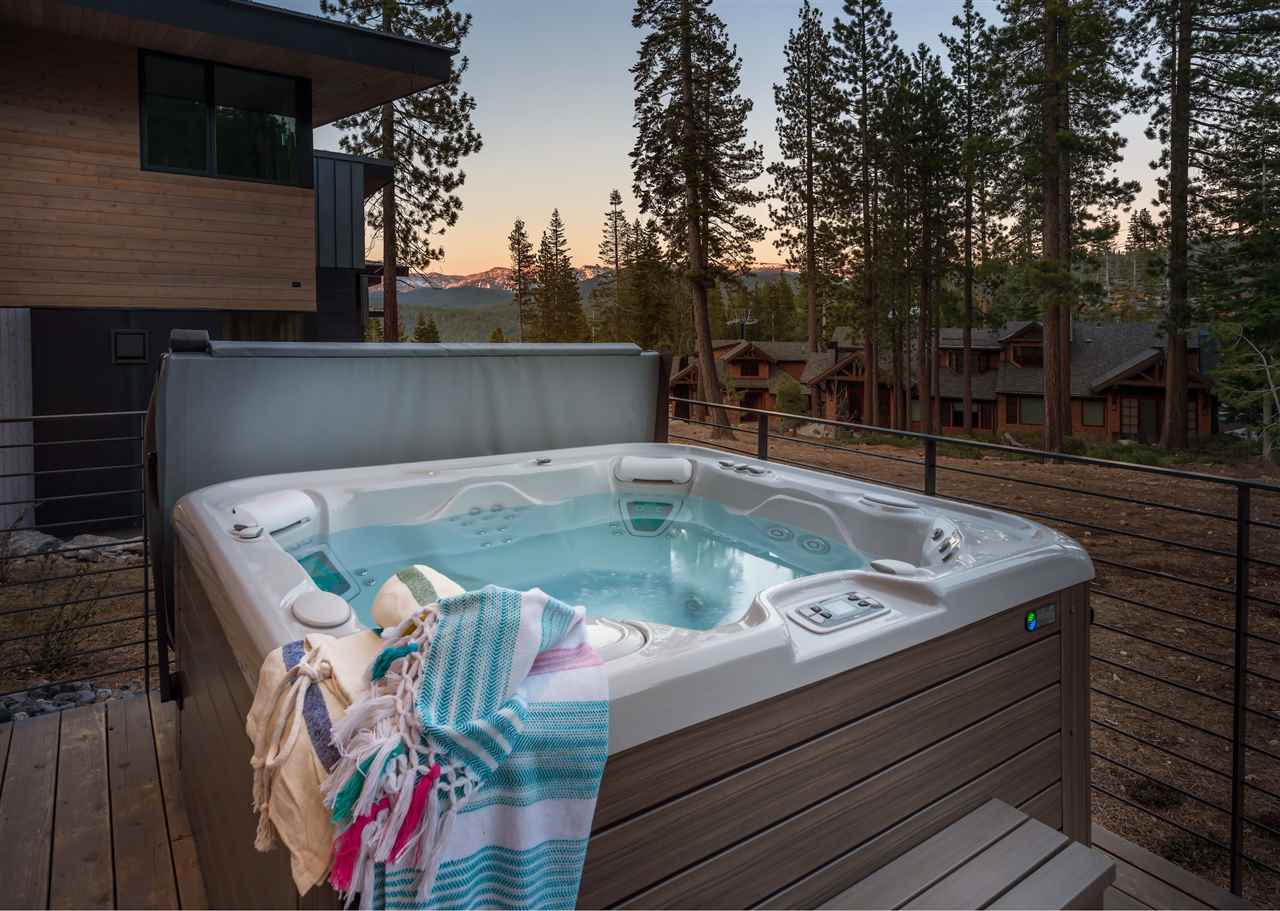 15012 Peak View Place, Unit 8 Truckee, CA 96161 - Photo 2 of 10