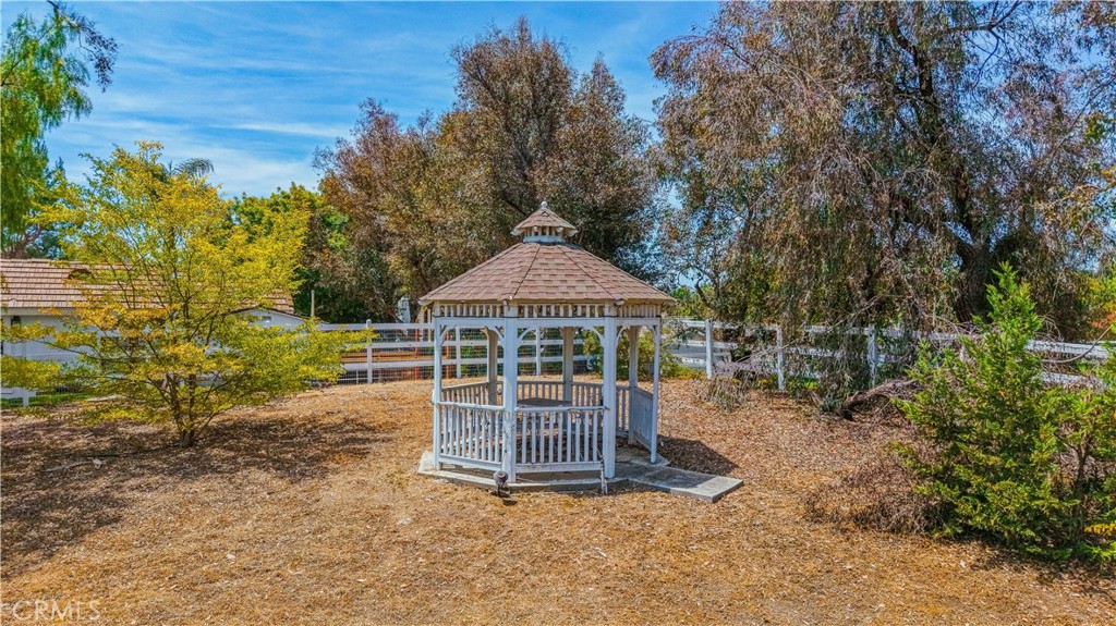 29781 Pasada Road Temecula, CA 92591 - Photo 4 of 58 Gazebo