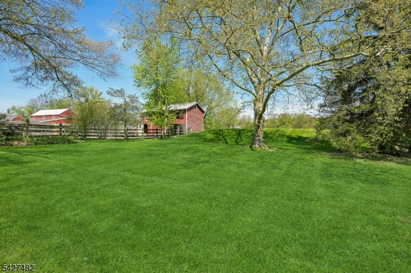 169 Stanton Road Flemington, NJ 08822 - Photo 3 of 38