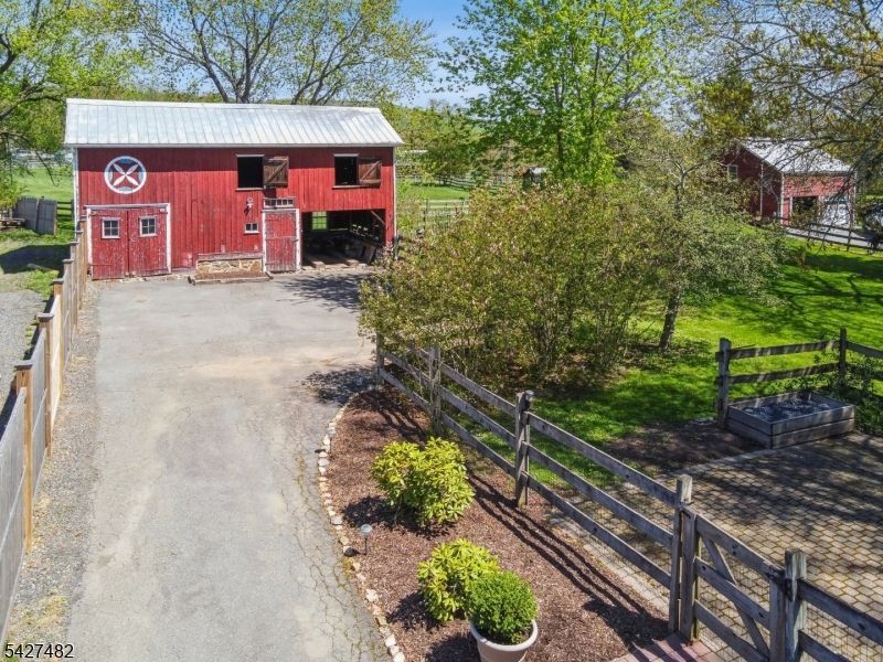 169 Stanton Road Flemington, NJ 08822 - Photo 5 of 38