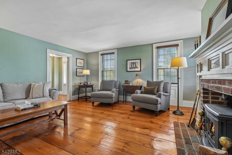 169 Stanton Road Flemington, NJ 08822 - Photo 8 of 38